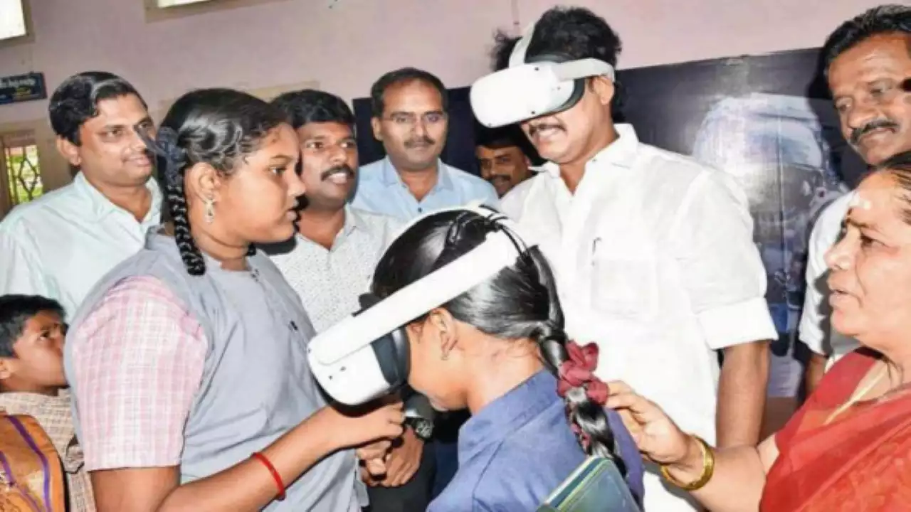First virtual reality library in Tamil Nadu inaugurated at Lalgudi in Trichy